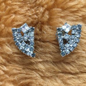 Vintage White and Blue Rhinestone Clip on Earrings